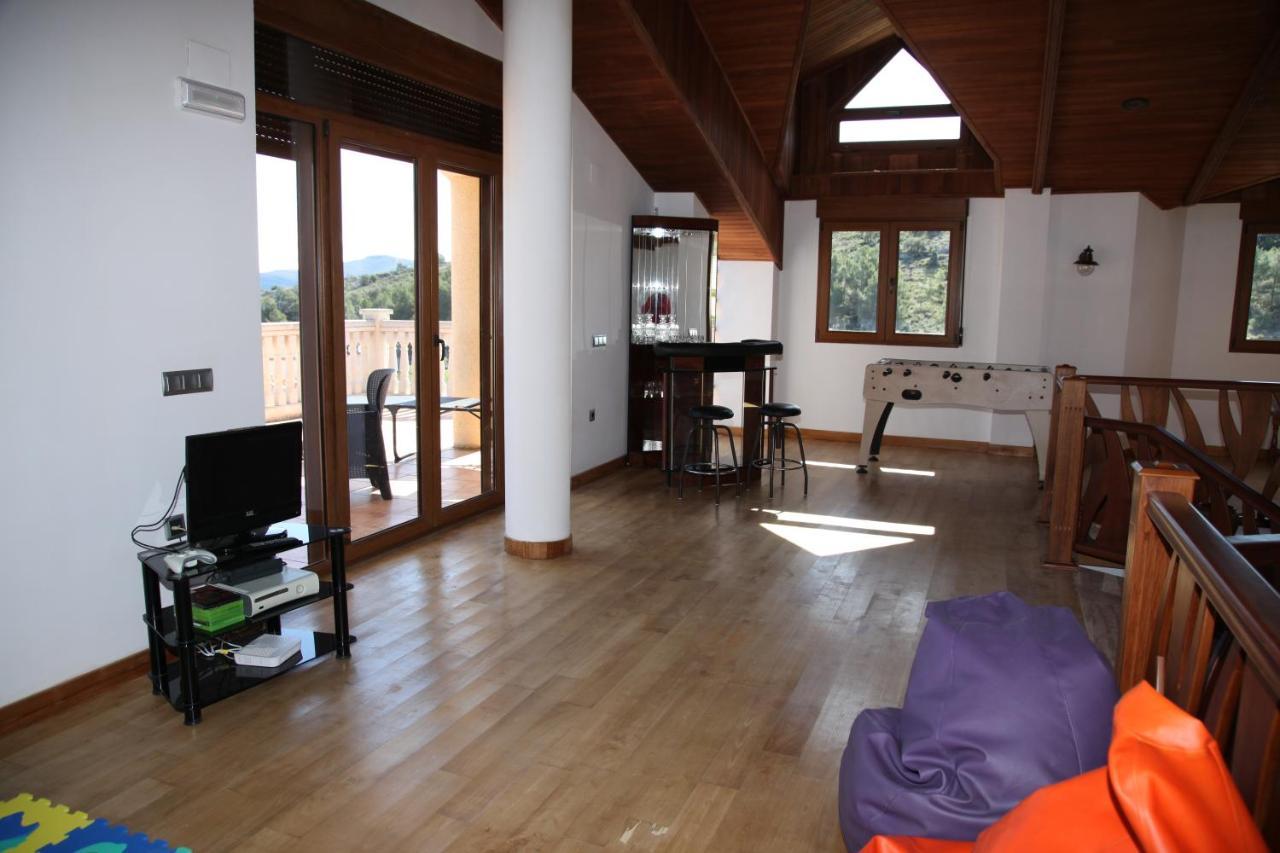Casa Genes Chera ภายนอก รูปภาพ